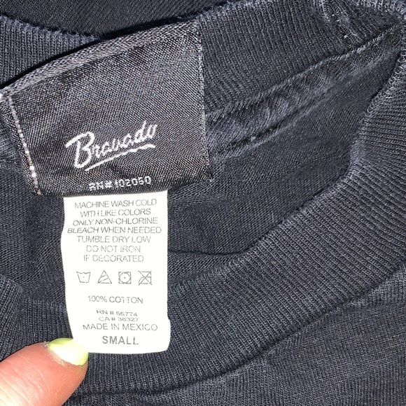 Harley Davidson Dealer Tshirt - Picture 5 of 6